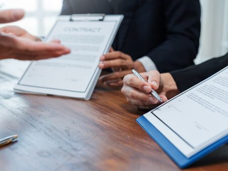 Trabajar sin contrato en España